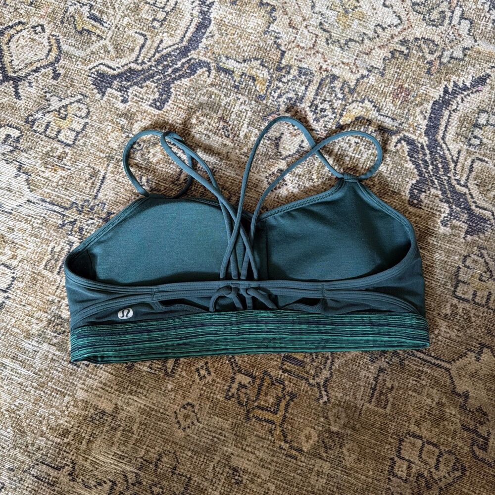 Lululemon Make A Move Sports Bra Size 8 Cyber Jungle Hero Blue Deep Green